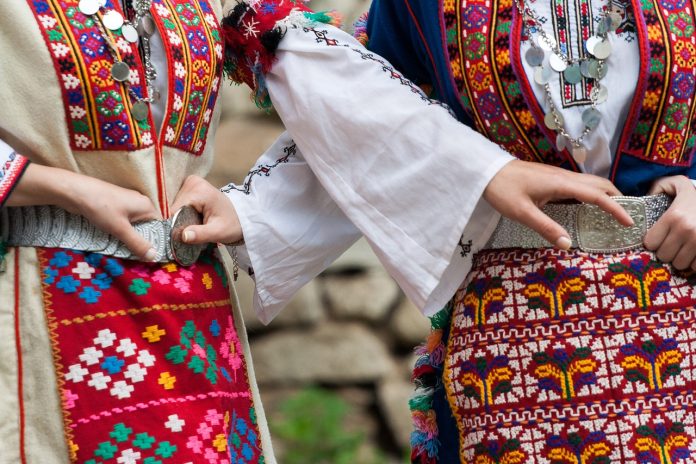 Какво е било характерно за облеклото на възрожденските българи