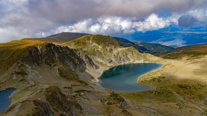 Топ 5 на най-красивите езера в България - всеки трябва да ги посети