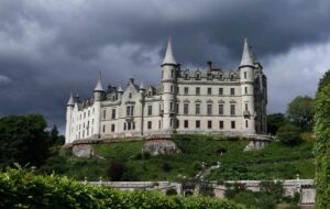 Каква е връзката между граф дьо Ньой и България